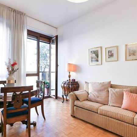 Primopiano - Valparaiso Apartment Milan Bagian luar foto