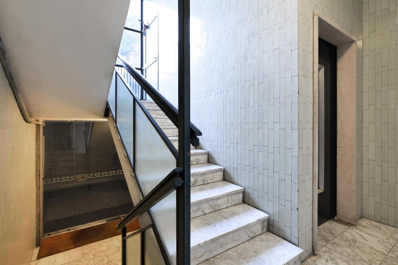 Primopiano - Valparaiso Apartment Milan Bagian luar foto