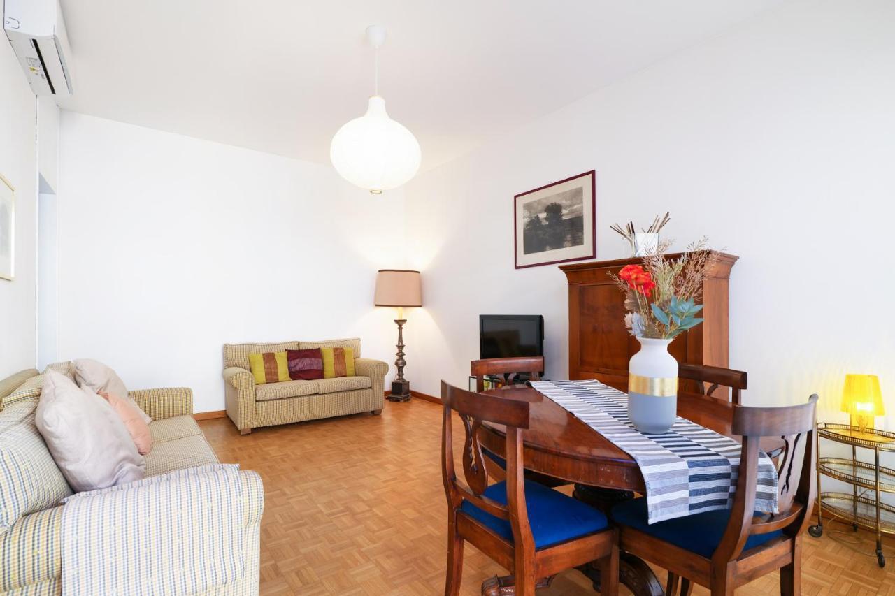 Primopiano - Valparaiso Apartment Milan Bagian luar foto