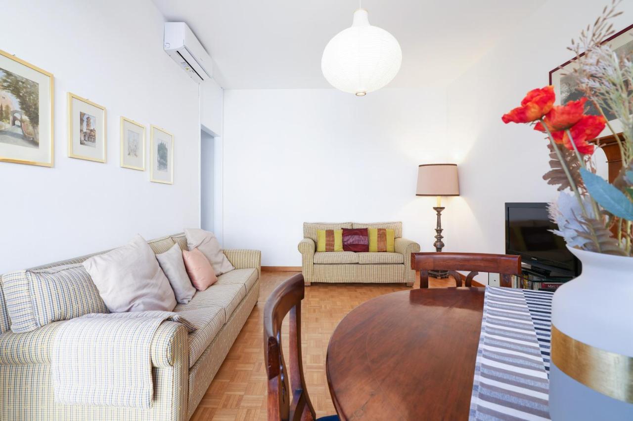 Primopiano - Valparaiso Apartment Milan Bagian luar foto