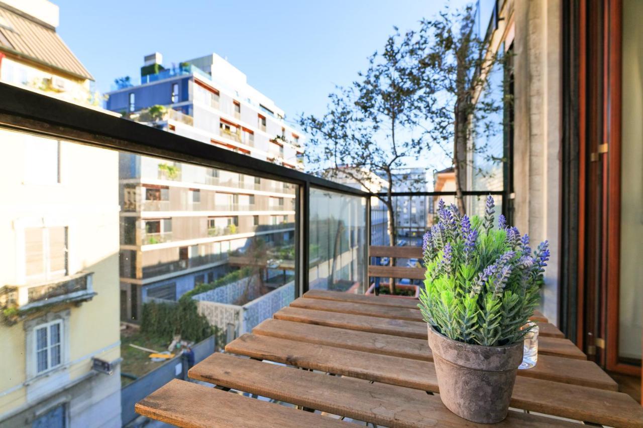 Primopiano - Valparaiso Apartment Milan Bagian luar foto