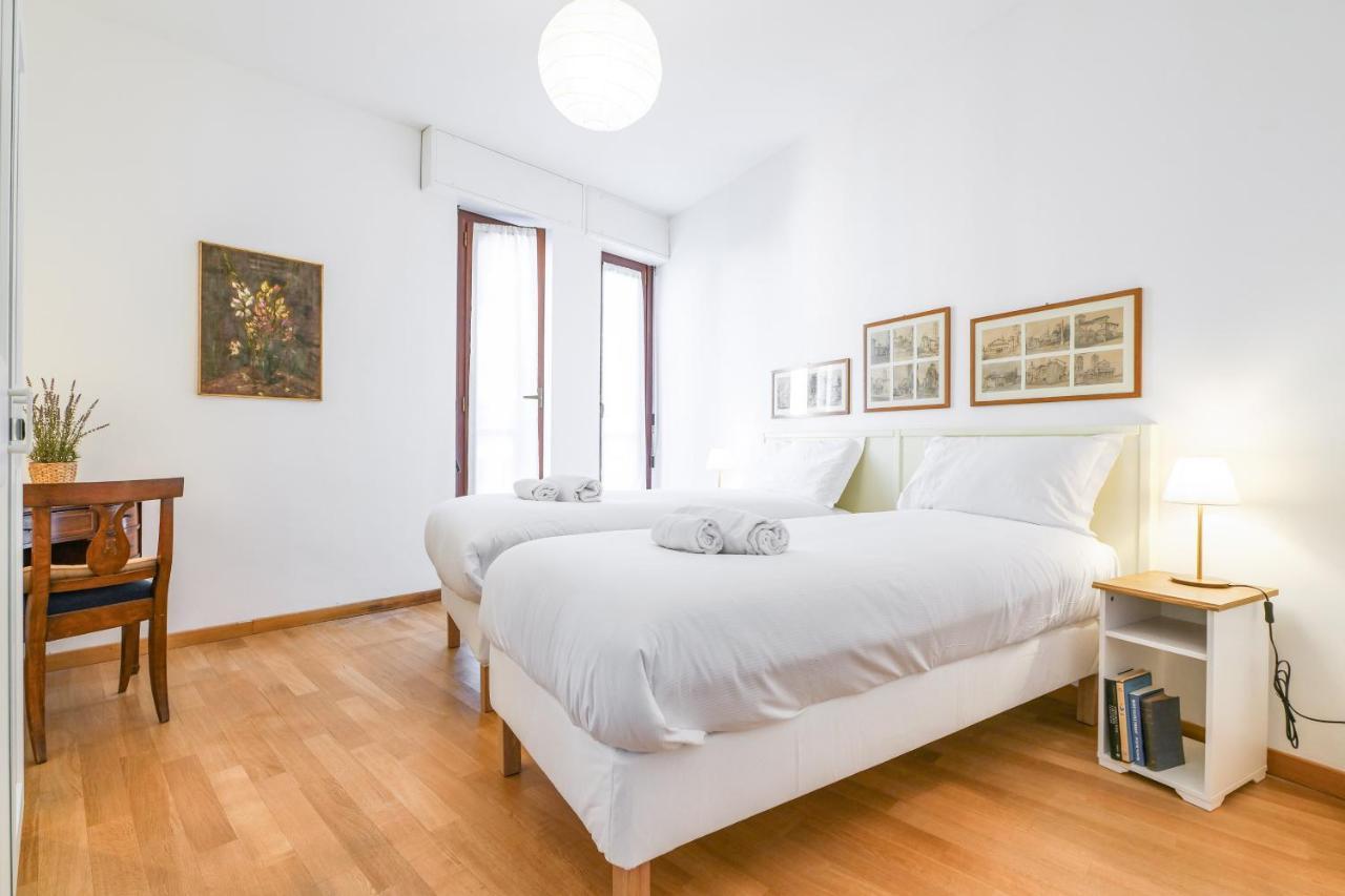 Primopiano - Valparaiso Apartment Milan Bagian luar foto