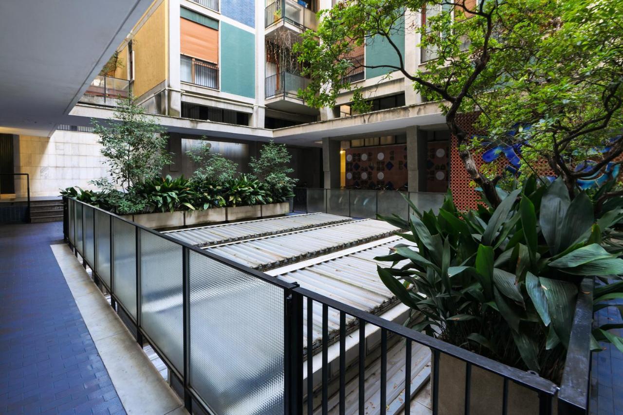 Primopiano - Valparaiso Apartment Milan Bagian luar foto