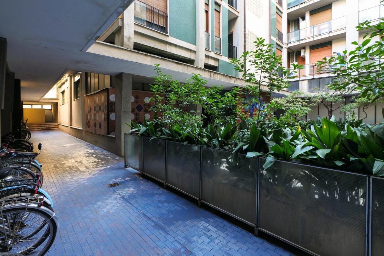 Primopiano - Valparaiso Apartment Milan Bagian luar foto